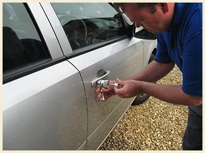Fort Lauderdale City Locksmith Fort Lauderdale, FL 954-744-3795 Fort Lauderdale City Locksmith Fort Lauderdale, FL 954-744-3795 - 14a-car-locksmith