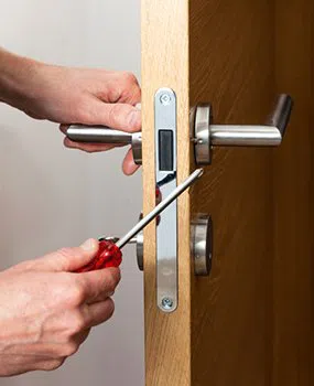 Fort Lauderdale City Locksmith Fort Lauderdale, FL 954-744-3795 - 9a-New-Locks-Installation